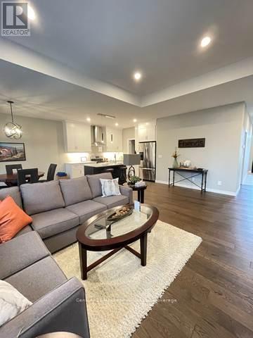 46 MATHESON CRESCENT, East Zorra-Tavistock (Innerkip), Ontario, N0J1M0 — Photo 3