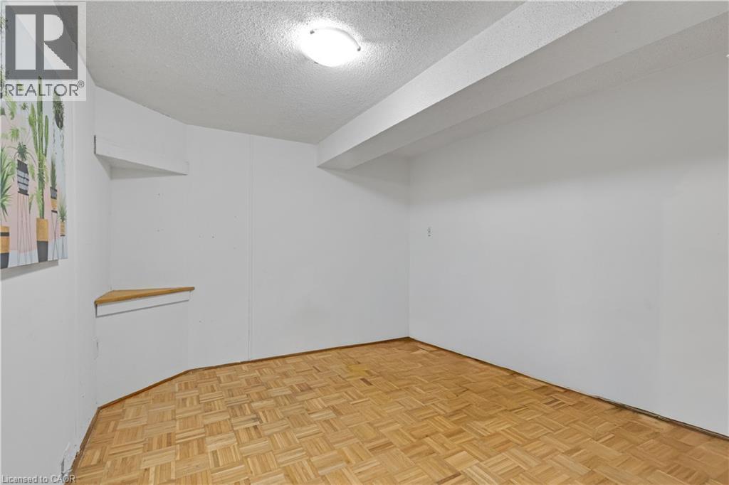 1180 MISSISSAUGA VALLEY Boulevard Unit# 4, Mississauga, Ontario, L5A3M9 — Photo 22