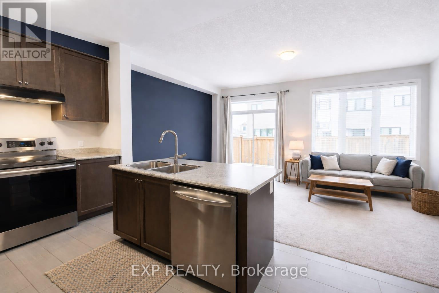 40 PATTERSON DRIVE, Haldimand, Ontario, N3W0B8 — Photo 2