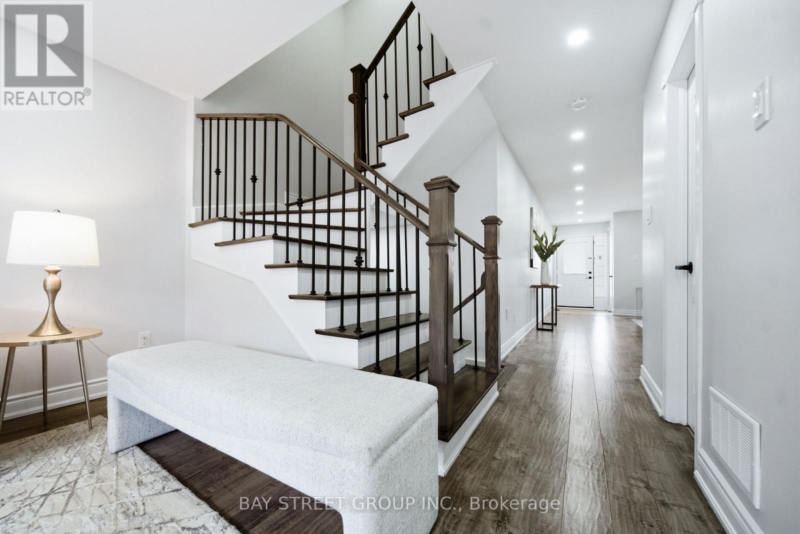 48 HEARTLEAF CRESCENT, Brampton (Fletcher's Meadow), Ontario, L7A2B7 — Photo 4