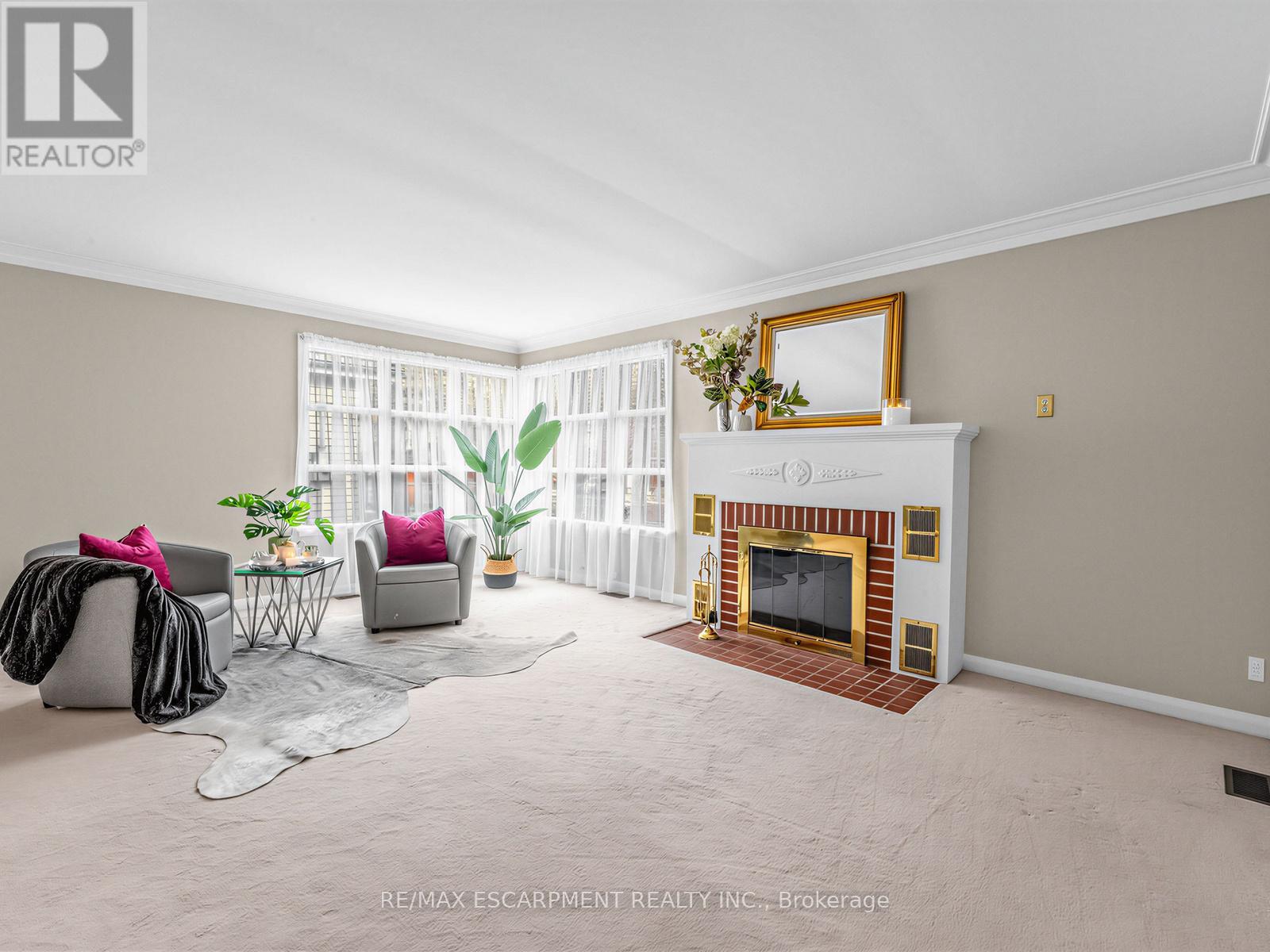 33 MILL STREET S, Brampton (Downtown Brampton), Ontario, L6Y1S7 — Photo 4