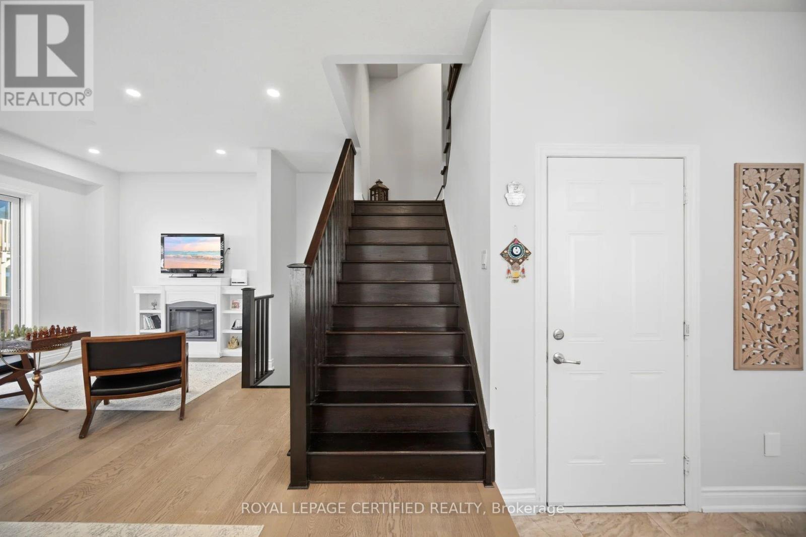 75 BORERS CREEK CIRCLE, Hamilton (Waterdown), Ontario, L8B1W3 — Photo 15