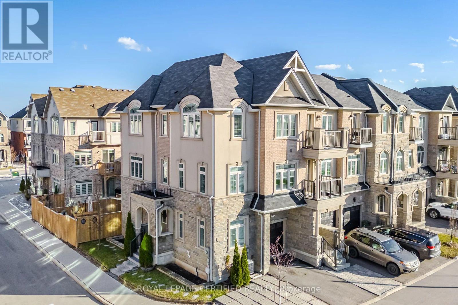 75 BORERS CREEK CIRCLE, Hamilton (Waterdown), Ontario, L8B1W3 — Photo 2