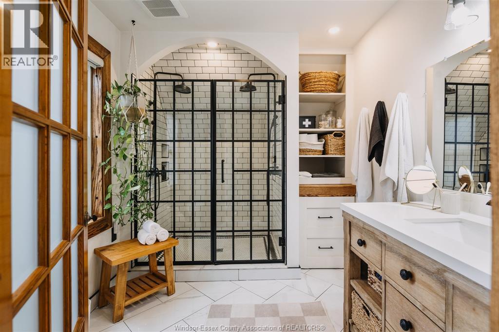 381 MOY AVENUE, Windsor, Ontario, N9A2N1 — Photo 26