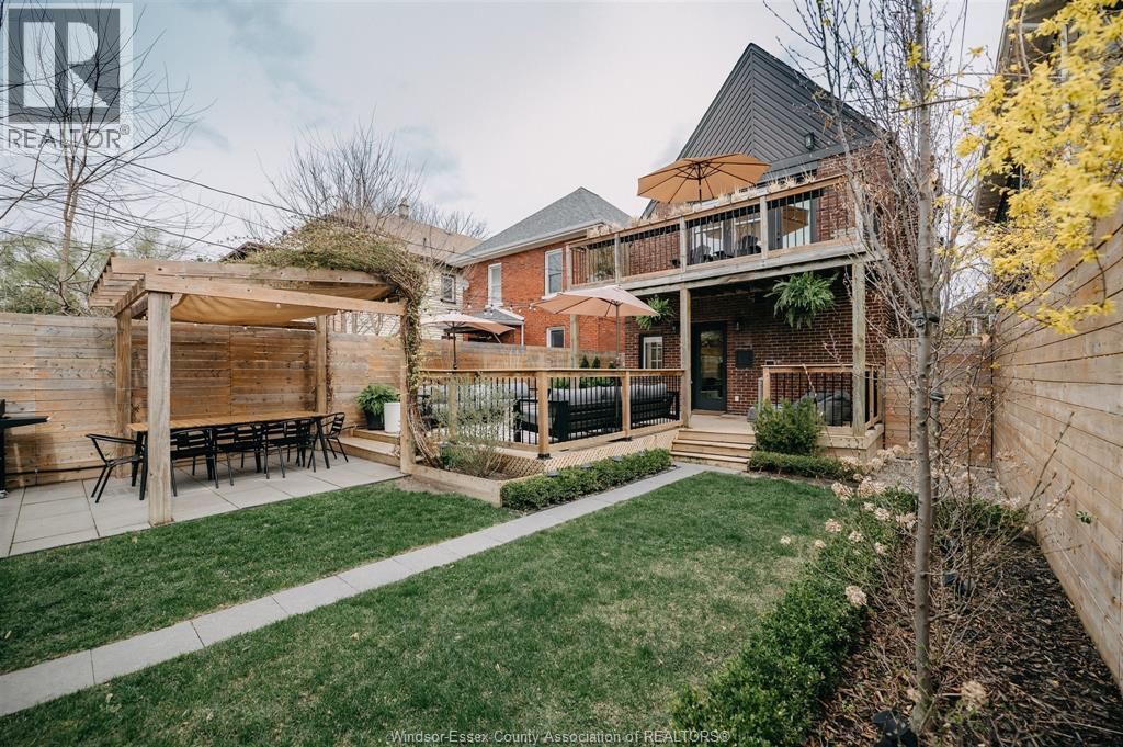 381 MOY AVENUE, Windsor, Ontario, N9A2N1 — Photo 42