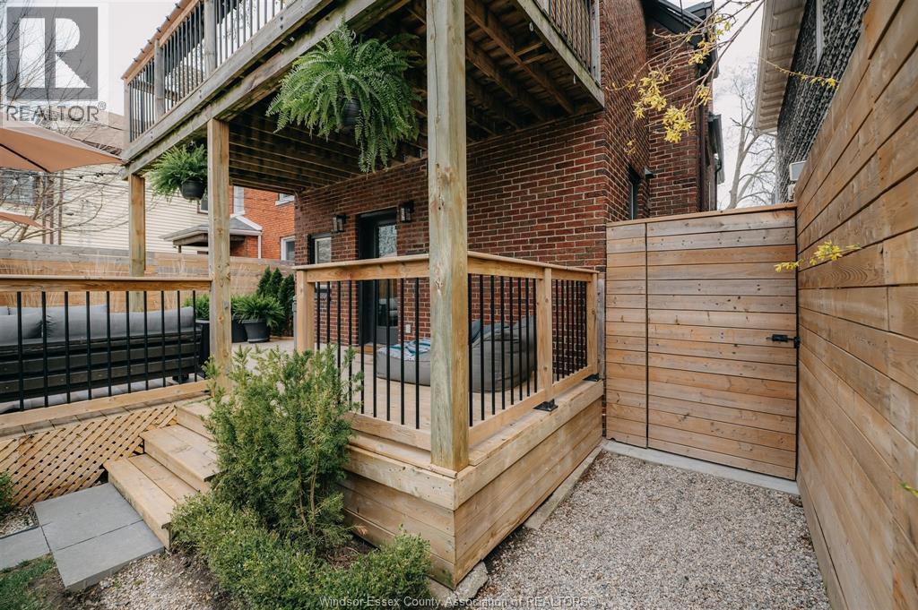 381 MOY AVENUE, Windsor, Ontario, N9A2N1 — Photo 44