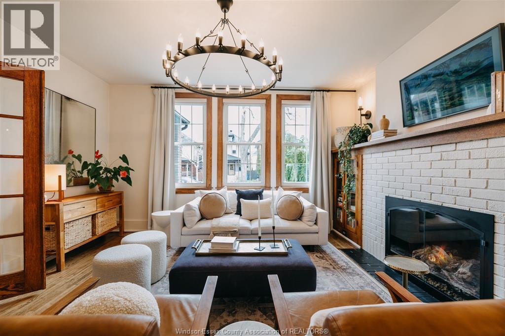 381 MOY AVENUE, Windsor, Ontario, N9A2N1 — Photo 5