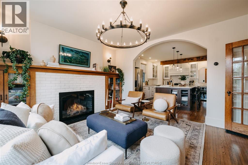 381 MOY AVENUE, Windsor, Ontario, N9A2N1 — Photo 7