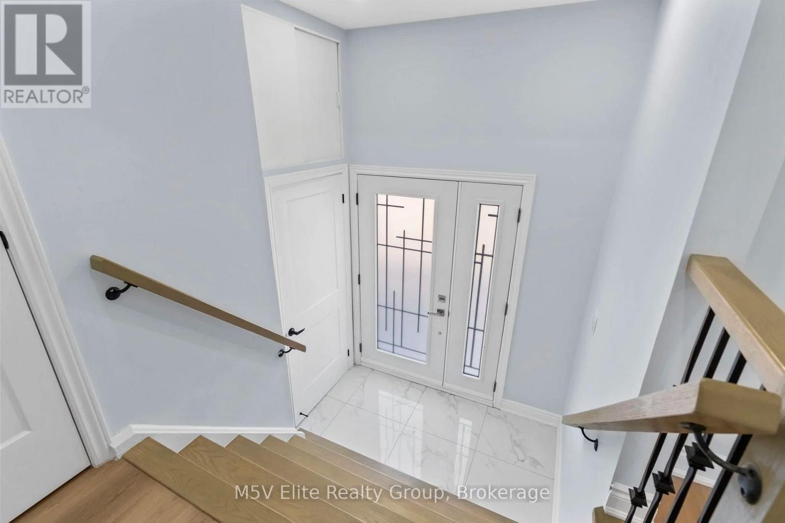 93 ASHFORD COURT, Brampton (Brampton North), Ontario, L6V3E2 — Photo 3