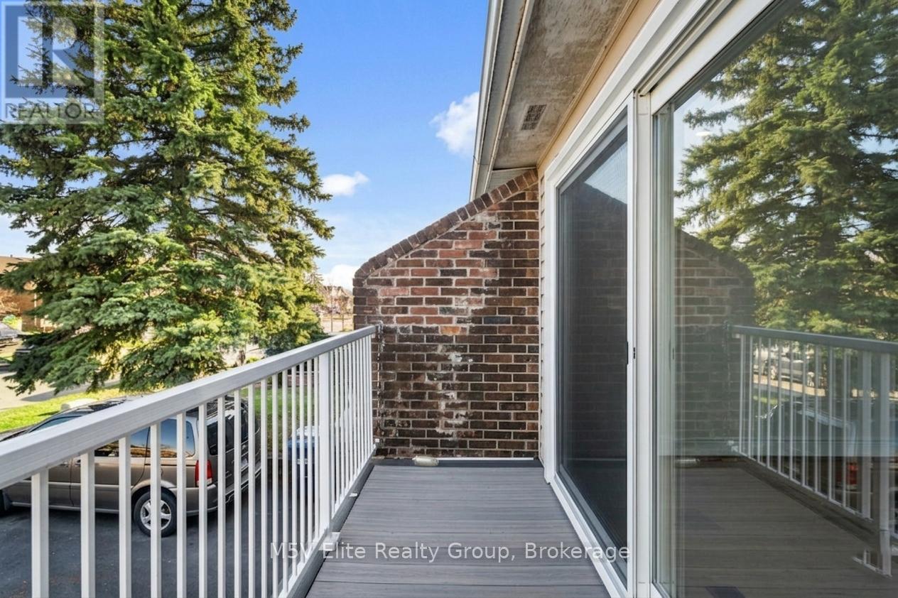 93 ASHFORD COURT, Brampton (Brampton North), Ontario, L6V3E2 — Photo 4