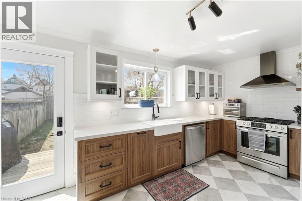 82 CLINTON Street, Hamilton, Ontario, L8L3K2 — Photo 14