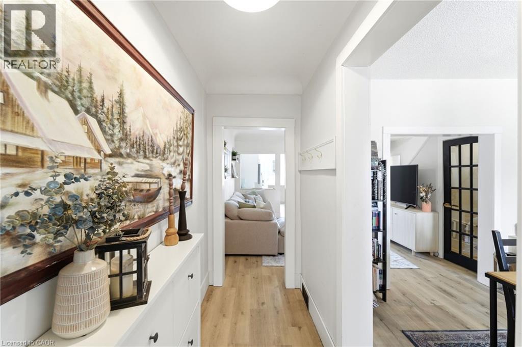 82 CLINTON Street, Hamilton, Ontario, L8L3K2 — Photo 3