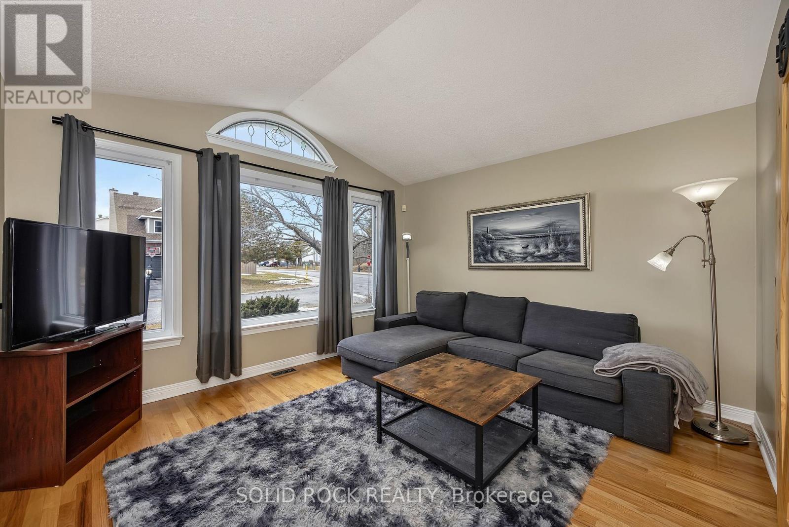 2 NEWBOROUGH CRESCENT, Ottawa, Ontario, K2G6A2 — Photo 13