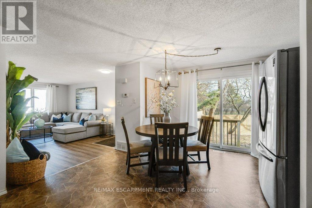 28 KATHLEEN STREET, Brant (Paris), Ontario, N3L3X8 — Photo 6