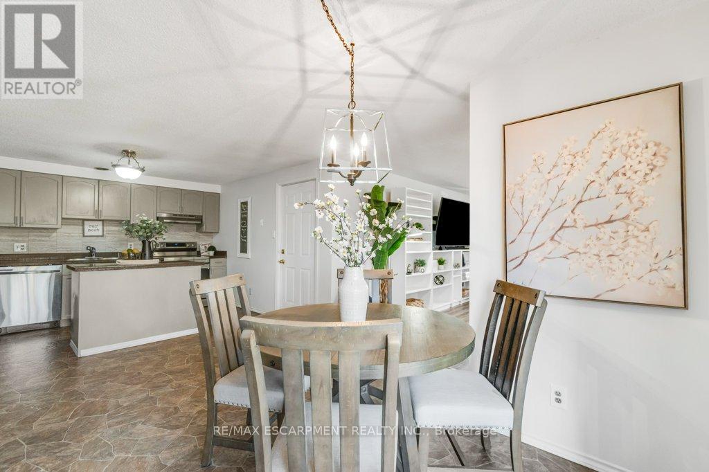 28 KATHLEEN STREET, Brant (Paris), Ontario, N3L3X8 — Photo 7