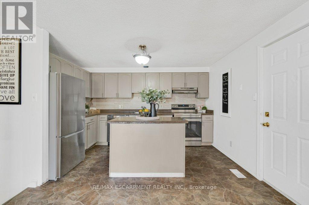 28 KATHLEEN STREET, Brant (Paris), Ontario, N3L3X8 — Photo 8