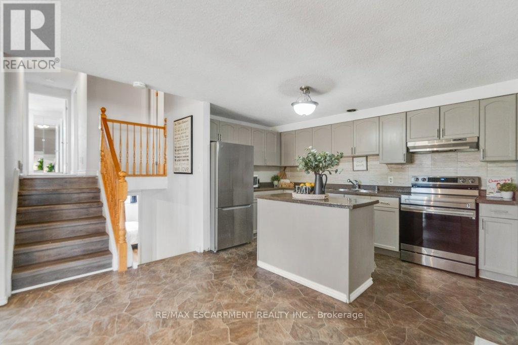 28 KATHLEEN STREET, Brant (Paris), Ontario, N3L3X8 — Photo 9