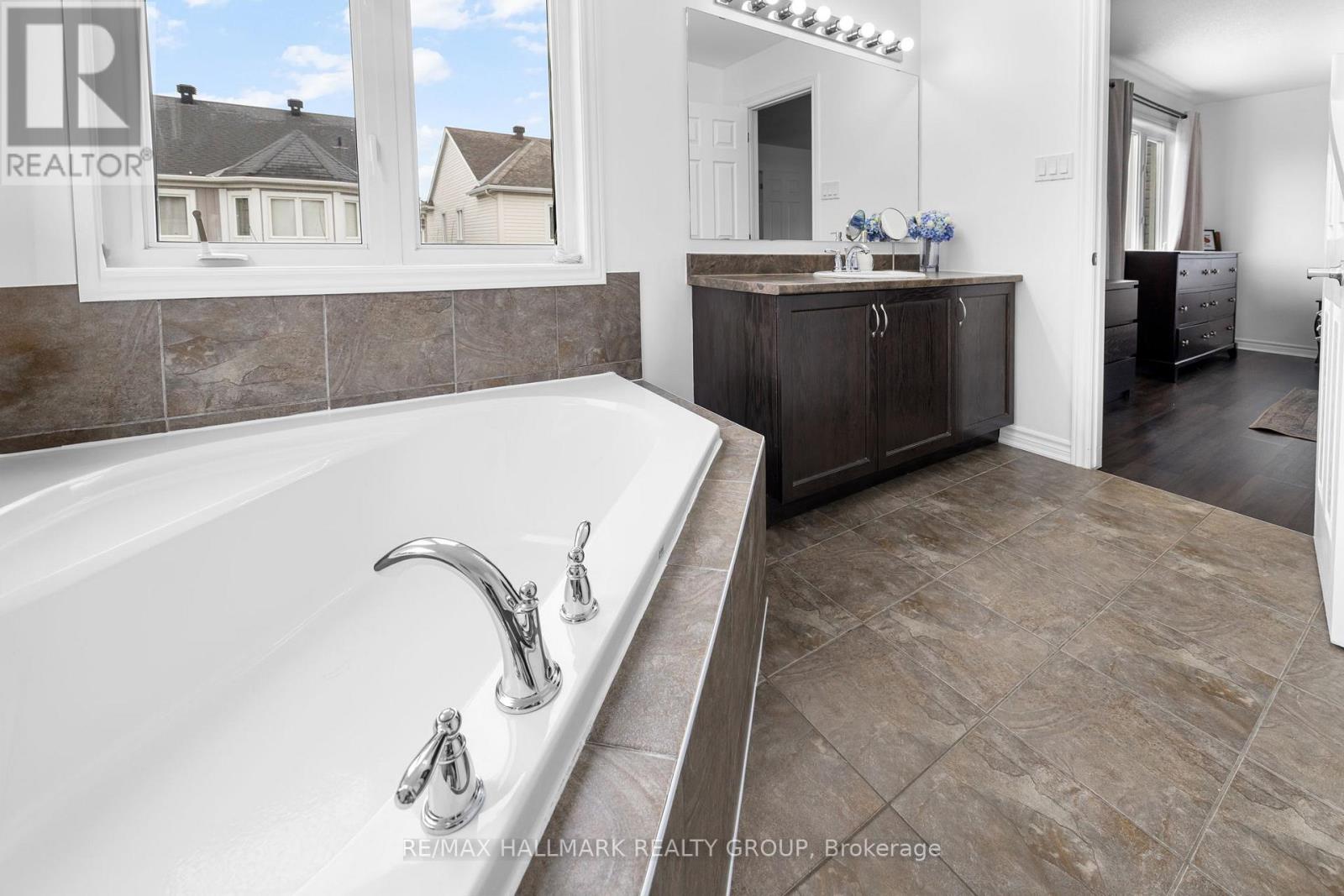 529 DUNDONALD DRIVE, Ottawa, Ontario, K2J5X1 — Photo 23