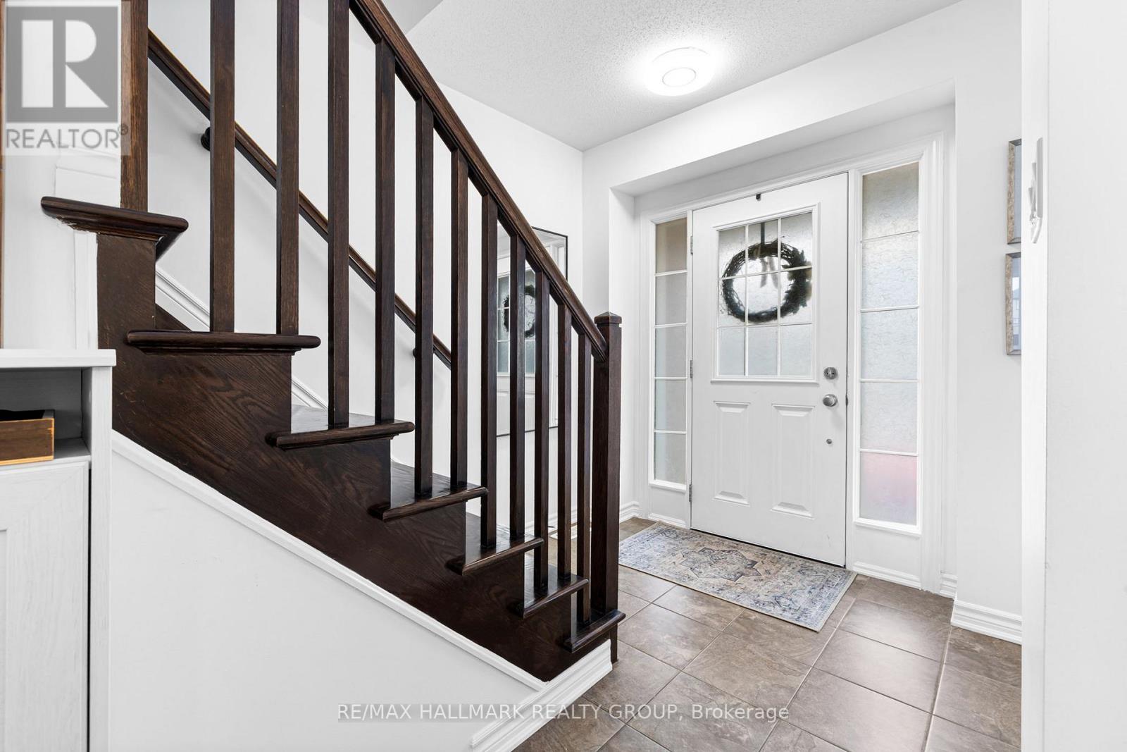 529 DUNDONALD DRIVE, Ottawa, Ontario, K2J5X1 — Photo 3