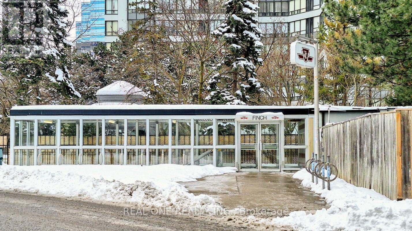 UPH06 - 8 PEMBERTON AVENUE, Toronto (Newtonbrook East), Ontario, M2M4K8 — Photo 9