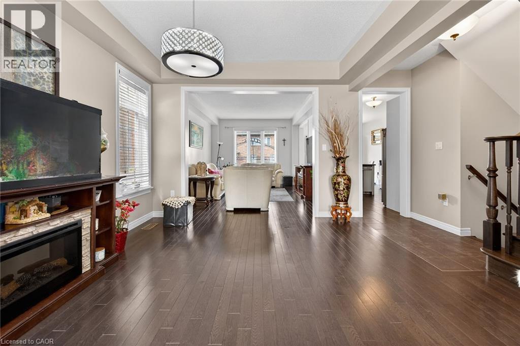 44 MATTEO Trail, Hamilton, Ontario, L9B0E6 — Photo 10