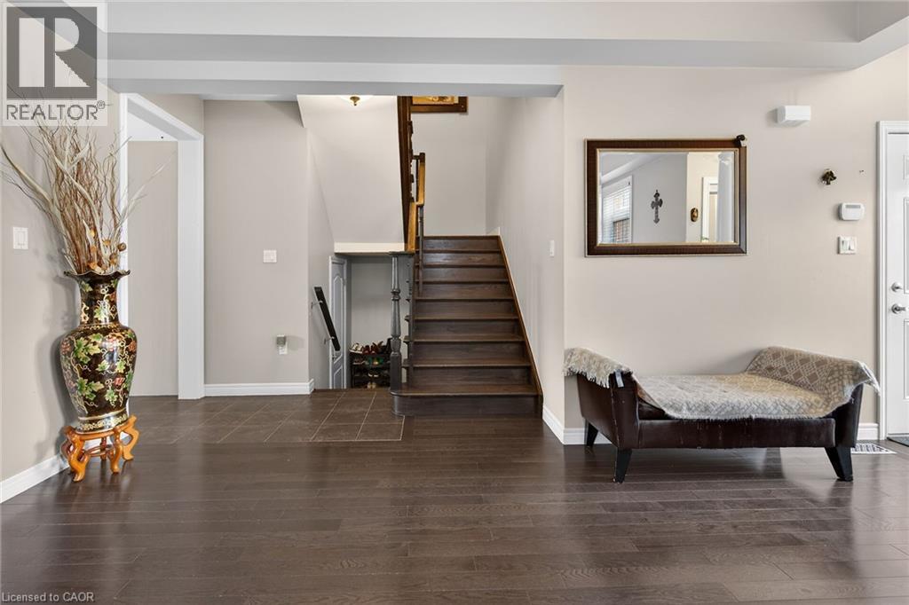 44 MATTEO Trail, Hamilton, Ontario, L9B0E6 — Photo 12