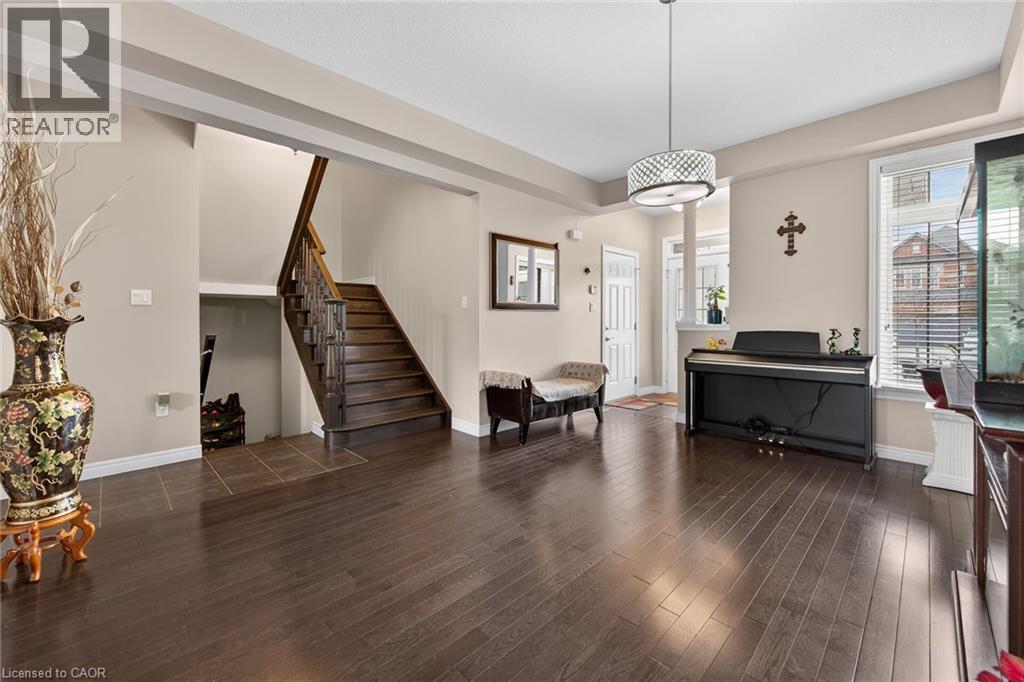 44 MATTEO Trail, Hamilton, Ontario, L9B0E6 — Photo 14