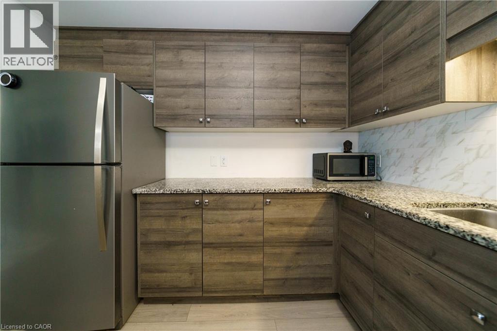 261 WOODBINE Avenue Unit# 48, Kitchener, Ontario, N2R0S7 — Photo 18