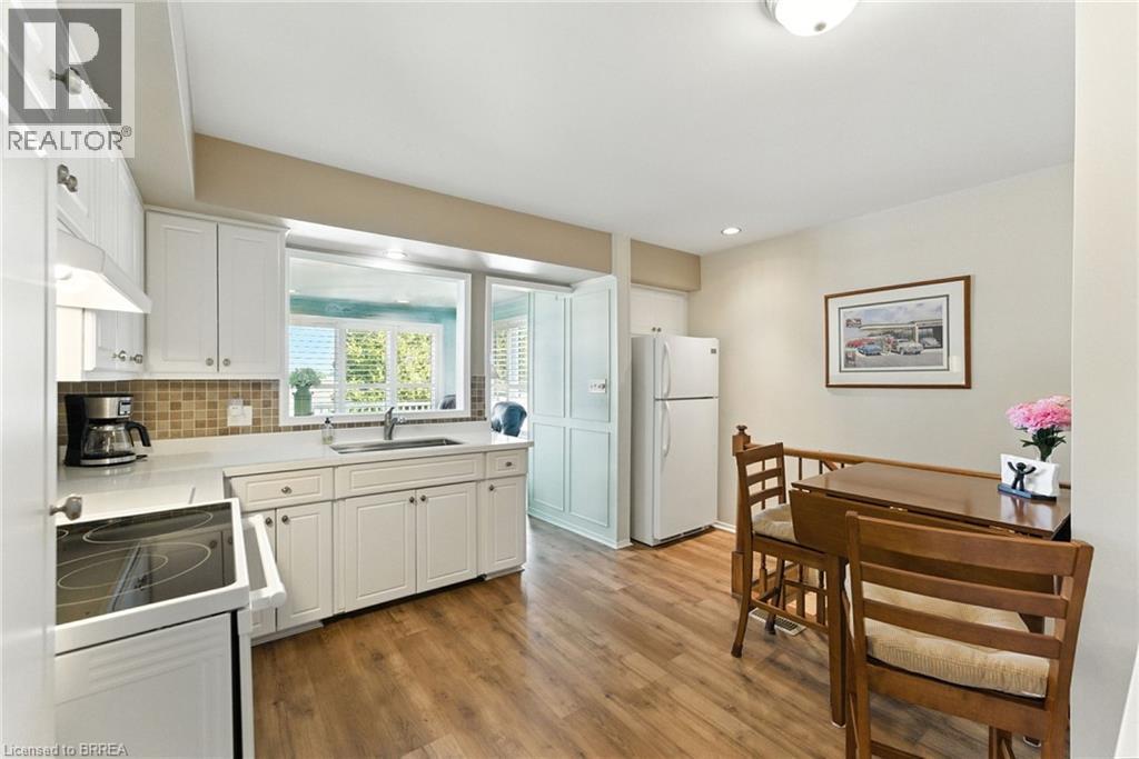207 ROBINSON Road, Brantford, Ontario, N3T5L7 — Photo 21