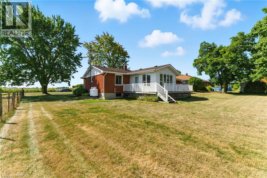 207 ROBINSON Road, Brantford, Ontario, N3T5L7 — Photo 8