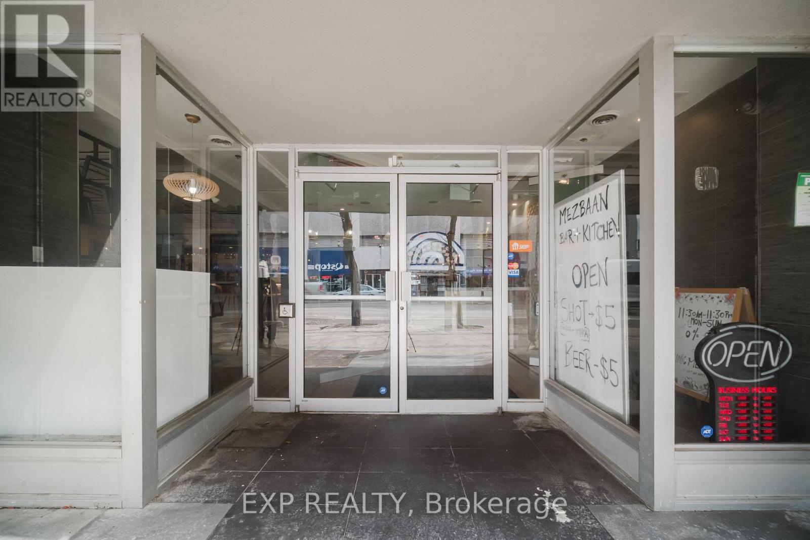 135 KING STREET E, Hamilton (Beasley), Ontario, L8N1B2 — Photo 7