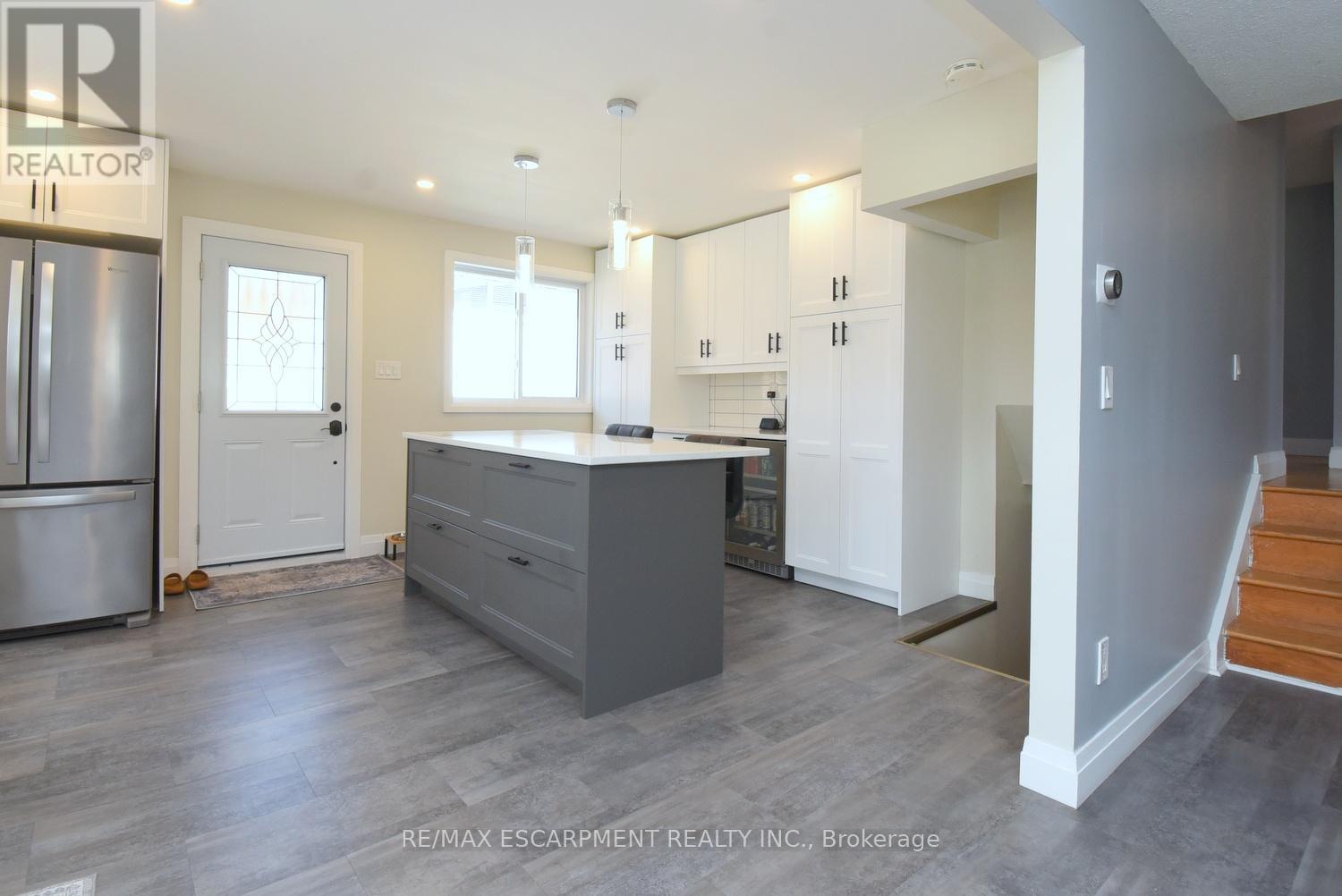 316 CRANBROOK DRIVE, Hamilton (Gilkson), Ontario, L9C4T3 — Photo 12