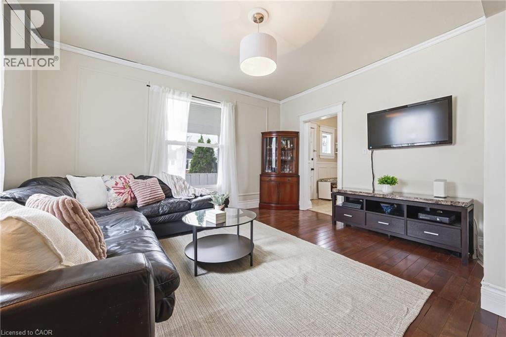 30 GRAND Avenue, Caledonia, Ontario, N3W2J5 — Photo 3