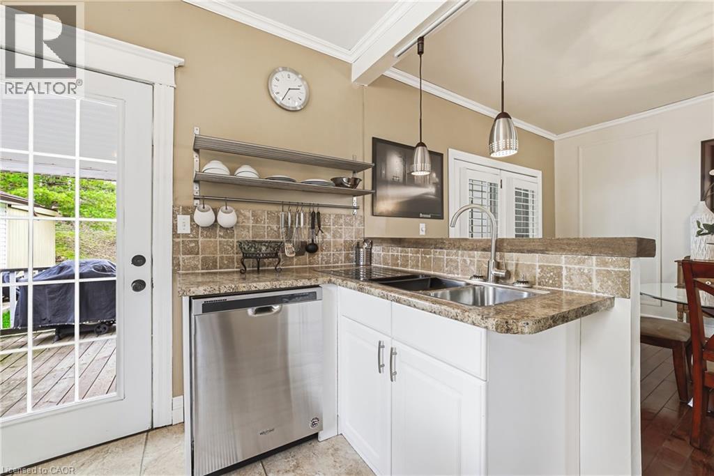 30 GRAND Avenue, Caledonia, Ontario, N3W2J5 — Photo 8