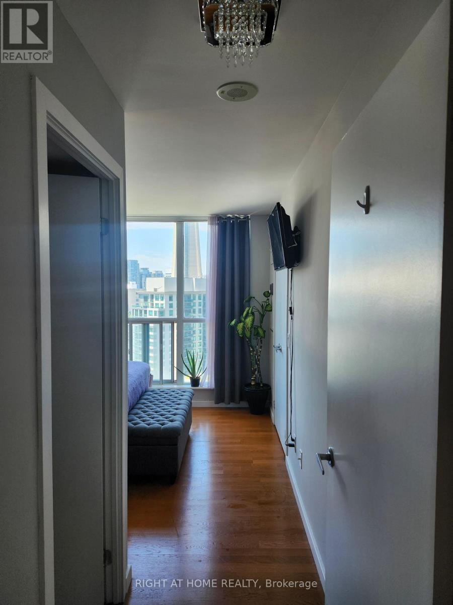 1912 - 8 YORK STREET, Toronto (Waterfront Communities), Ontario, M5J2Y2 — Photo 16