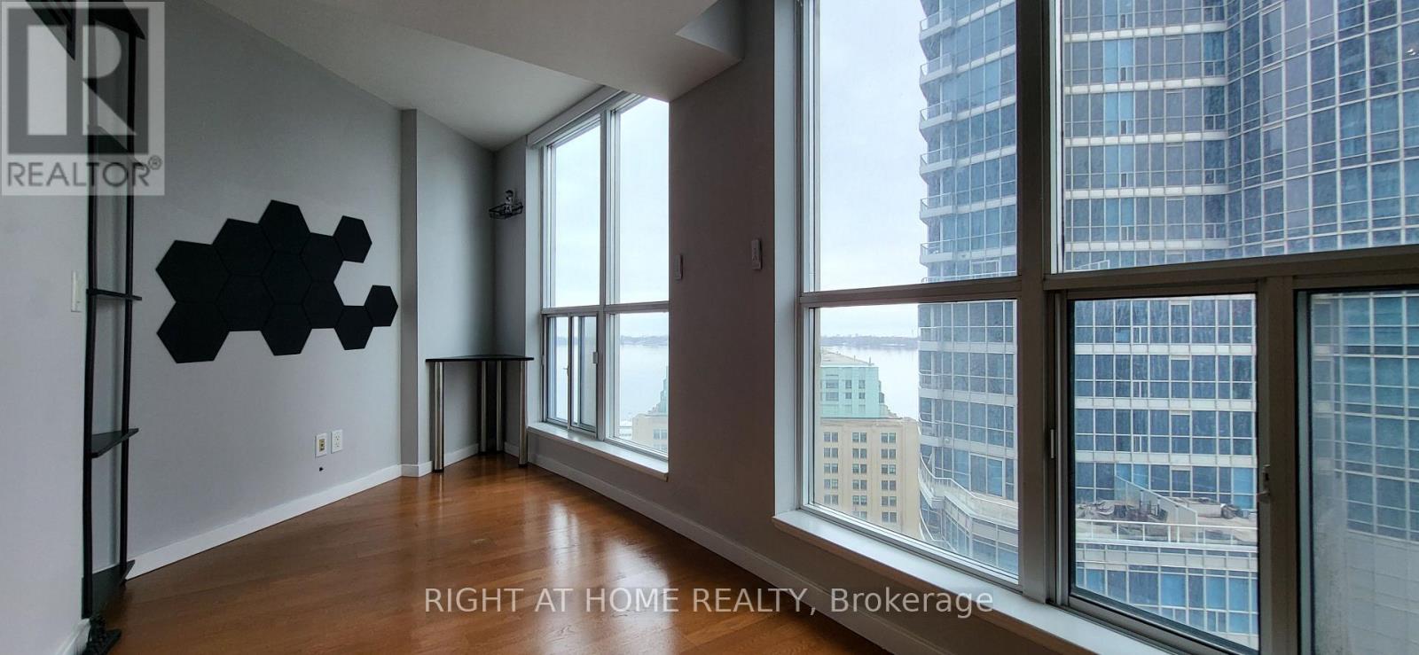 1912 - 8 YORK STREET, Toronto (Waterfront Communities), Ontario, M5J2Y2 — Photo 28