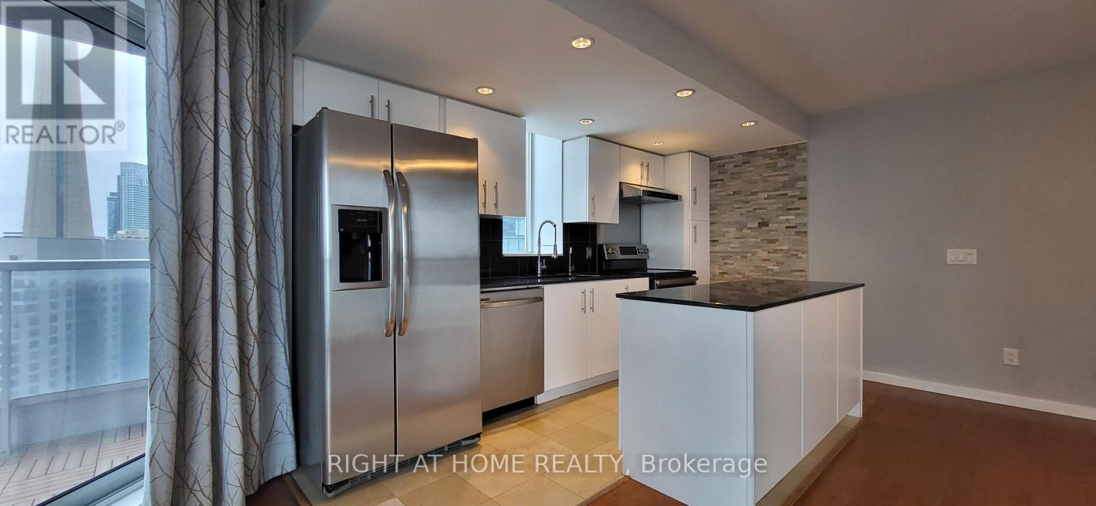 1912 - 8 YORK STREET, Toronto (Waterfront Communities), Ontario, M5J2Y2 — Photo 29