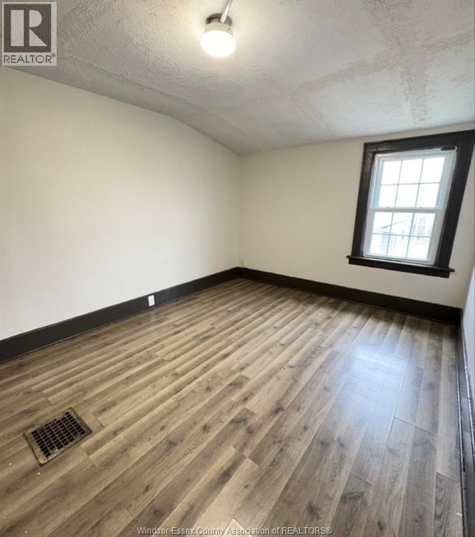 1011 Windsor AVENUE, Windsor, Ontario, N9A1K3 — Photo 10