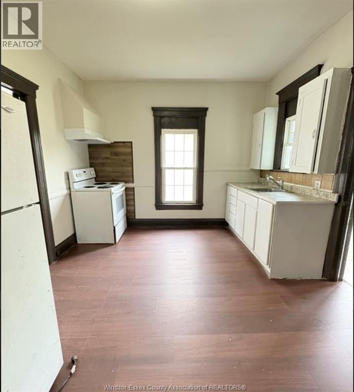 1011 Windsor AVENUE, Windsor, Ontario, N9A1K3 — Photo 5