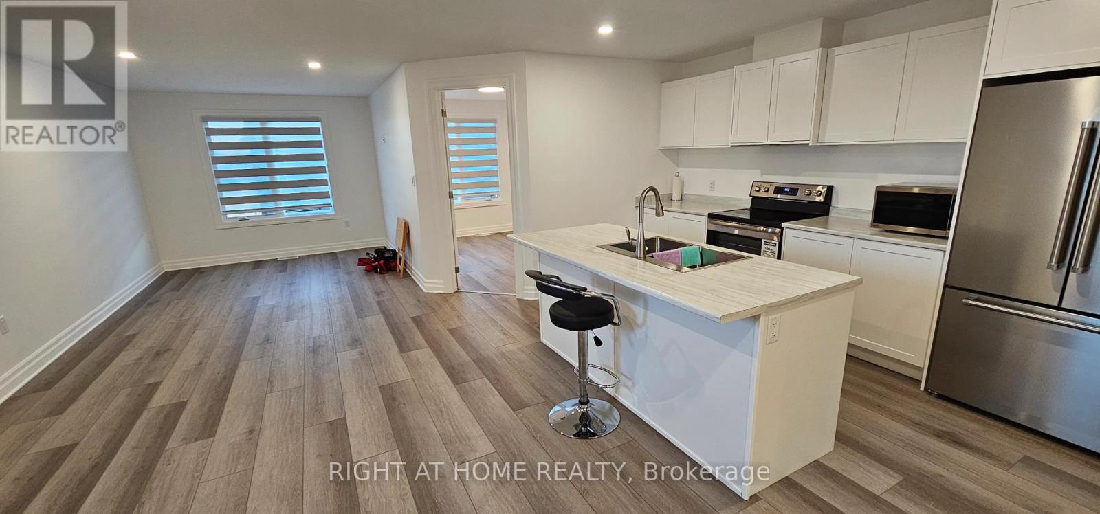 UPPER - 7499 MARVEL DRIVE, Niagara Falls (Brown), Ontario, L2H3V8 — Photo 3