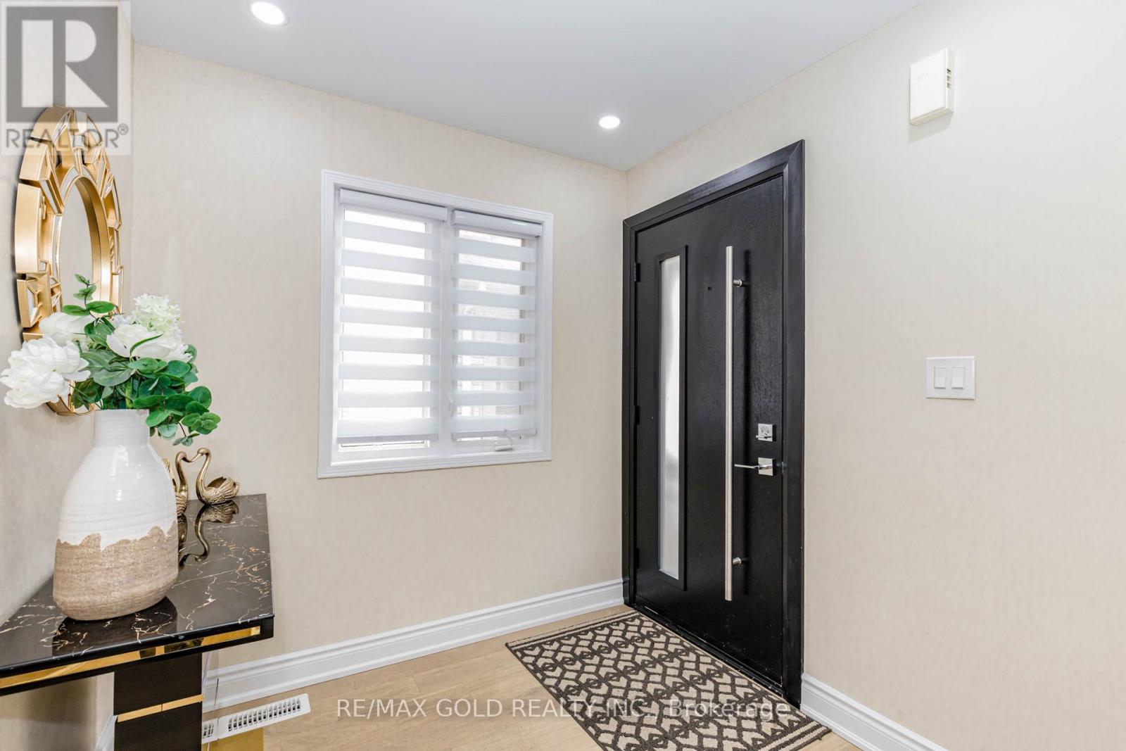 23 WILD INDIGO CRESCENT, Brampton (Sandringham-Wellington), Ontario, L6R2J9 — Photo 5