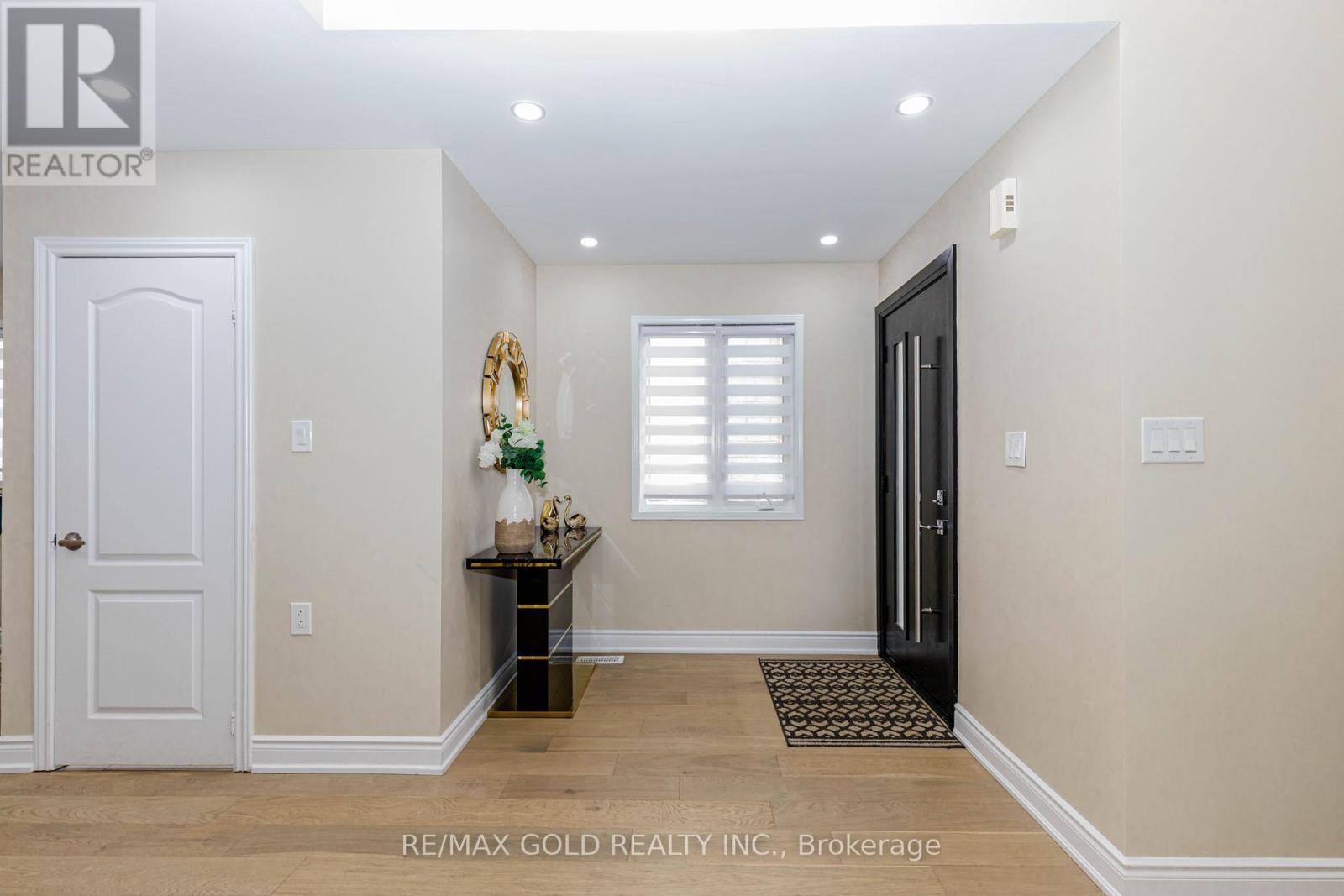 23 WILD INDIGO CRESCENT, Brampton (Sandringham-Wellington), Ontario, L6R2J9 — Photo 6