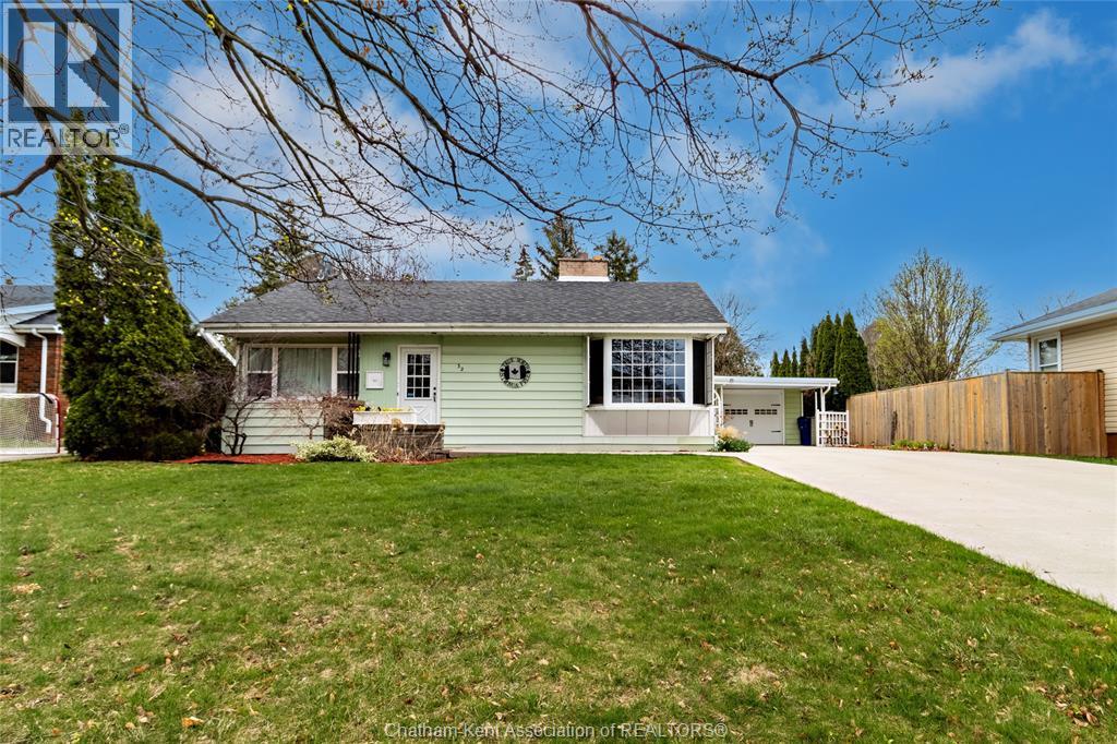 32 MAPLE STREET, Chatham, Ontario, N7L2E6 — Photo 2