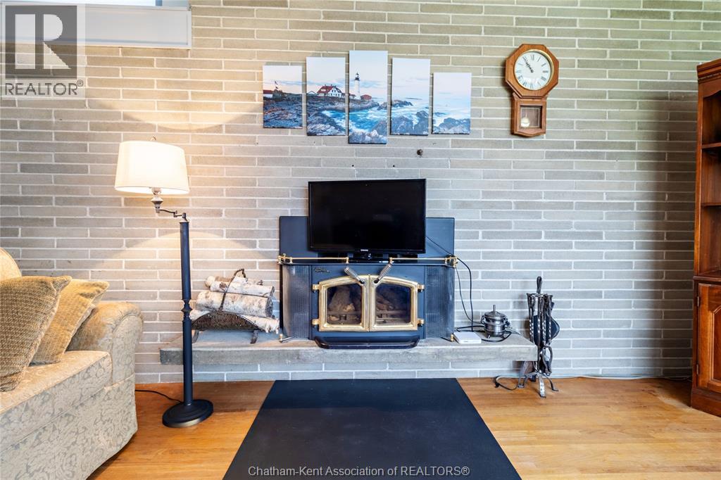 32 MAPLE STREET, Chatham, Ontario, N7L2E6 — Photo 6