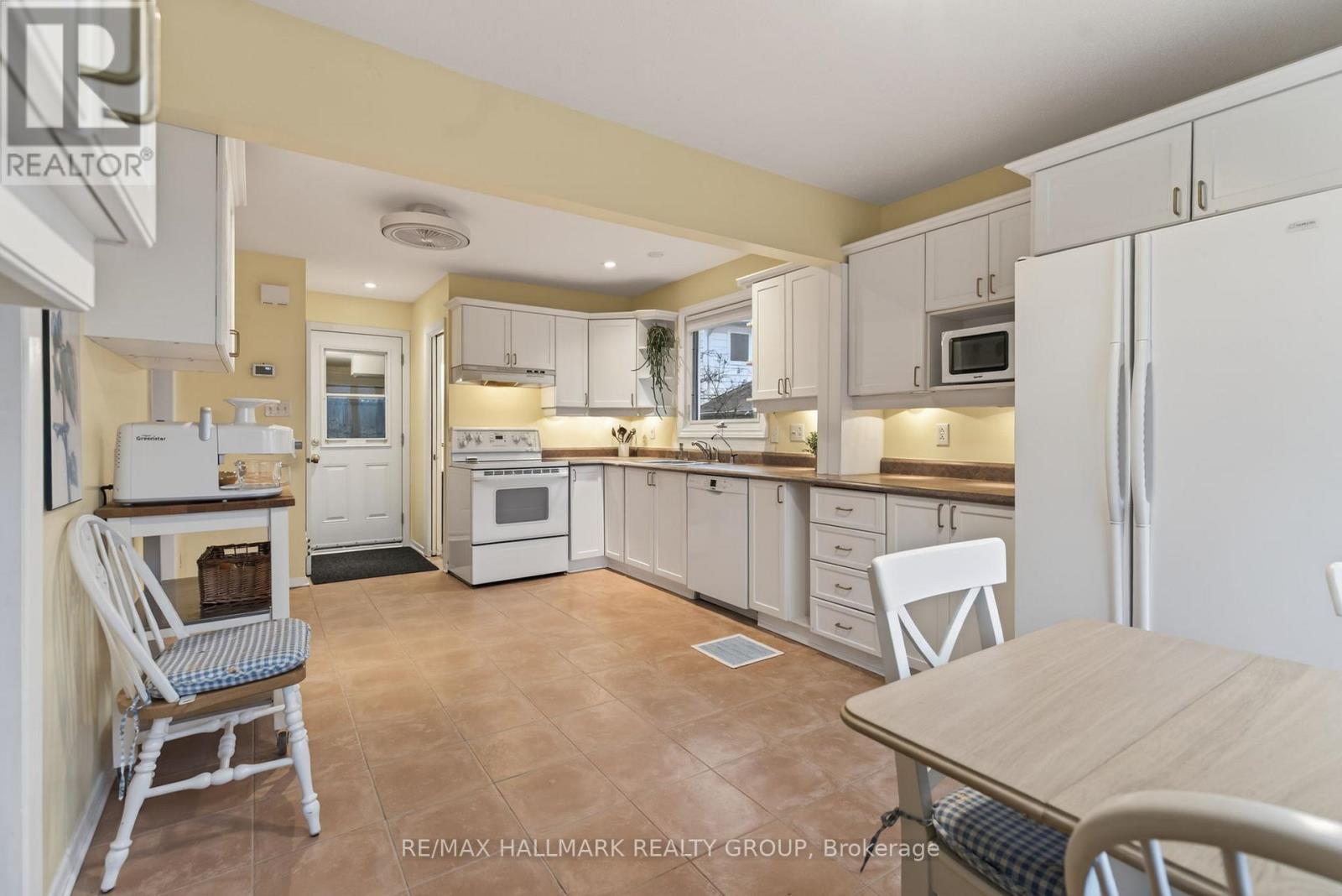 24 HOBART CRESCENT, Ottawa, Ontario, K2H5S4 — Photo 11