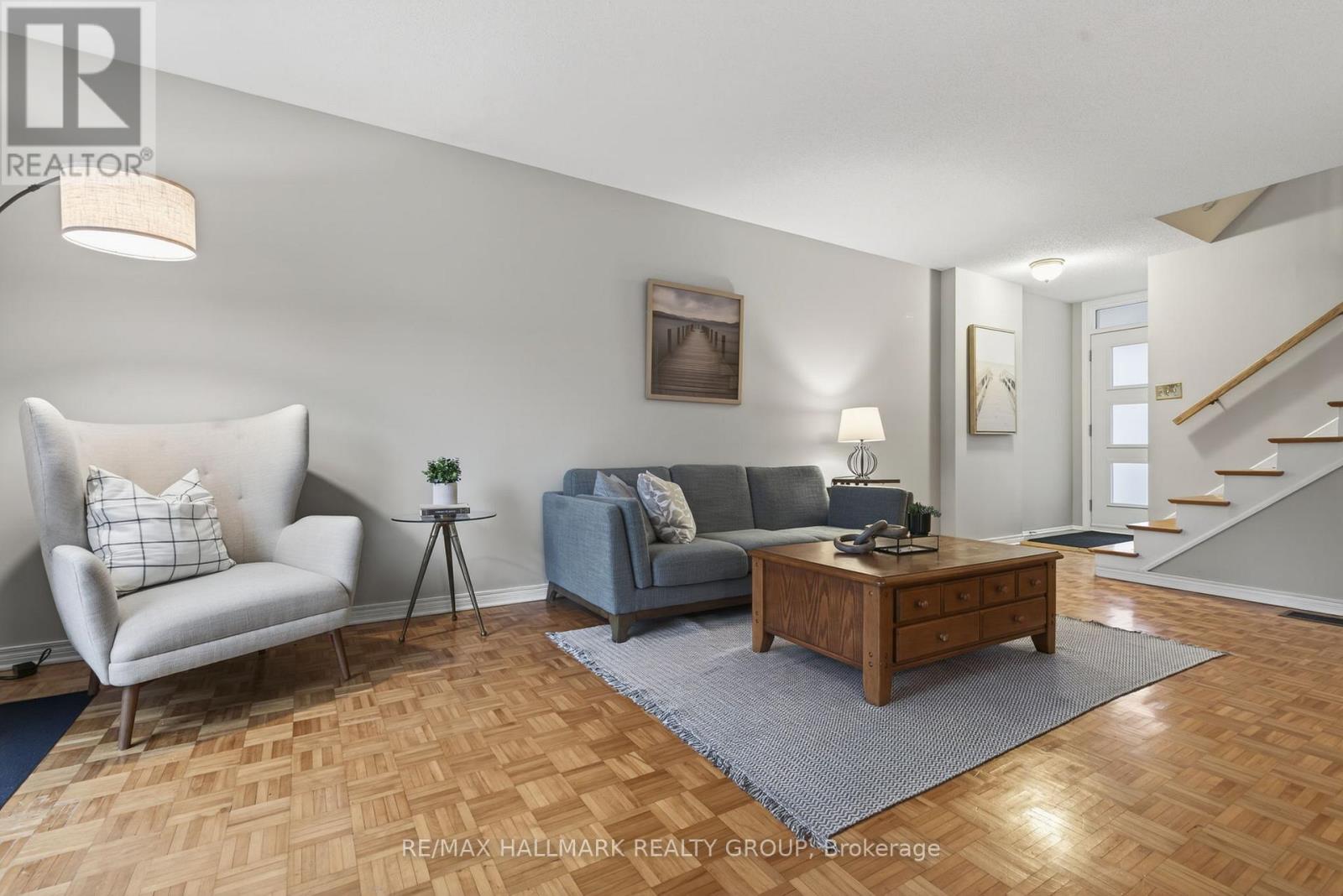 24 HOBART CRESCENT, Ottawa, Ontario, K2H5S4 — Photo 8