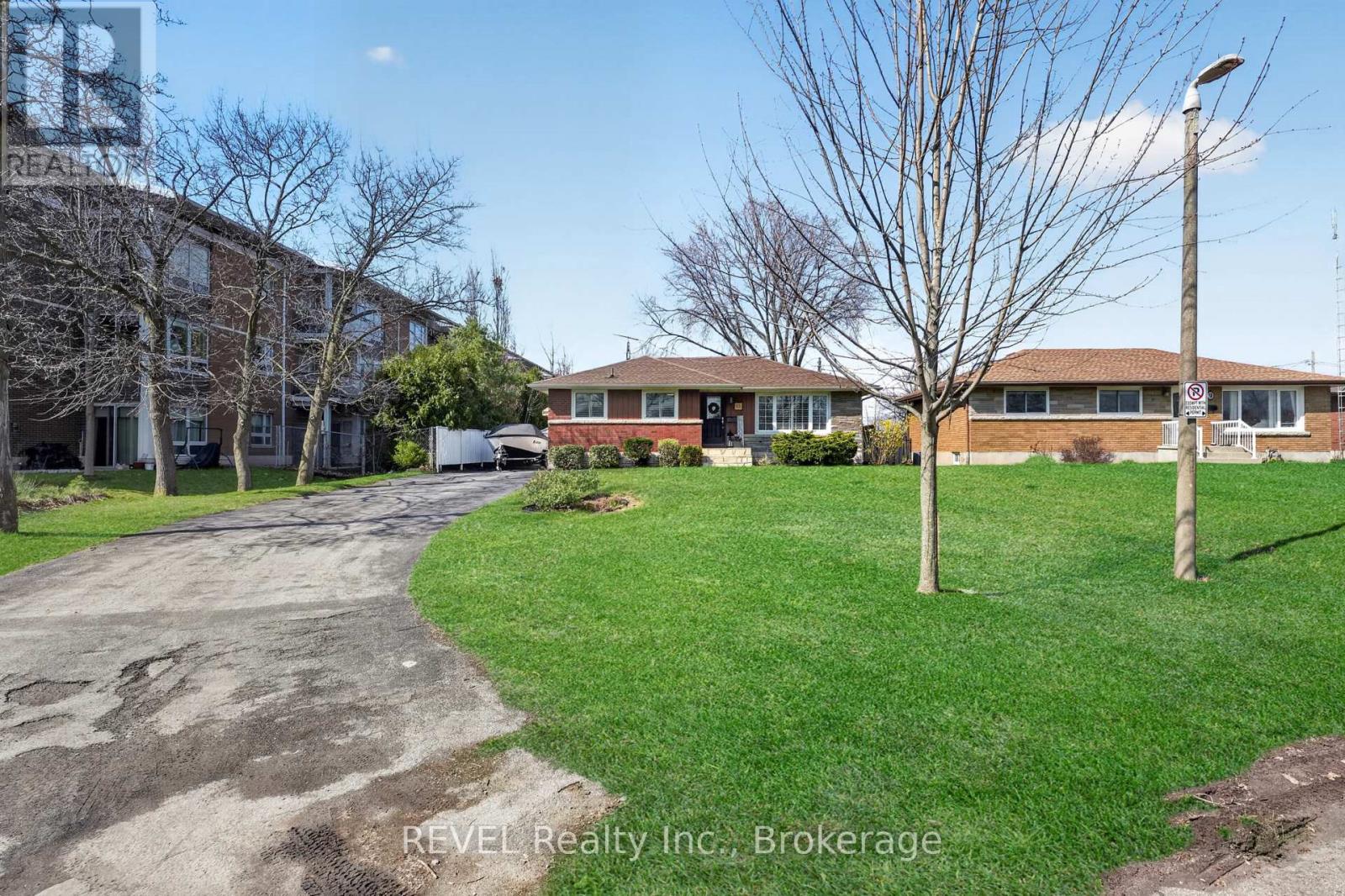 11 TAMARACK STREET, Welland (Prince Charles), Ontario, L3C4X6 — Photo 4