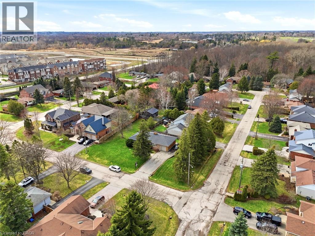 13 WESTVIEW Crescent, Waterdown, Ontario, L8B0E4 — Photo 14