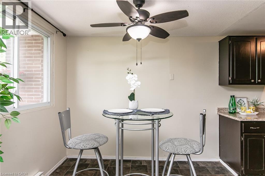 30 AVALON Place Unit# 203, Kitchener, Ontario, N2M4N6 — Photo 15