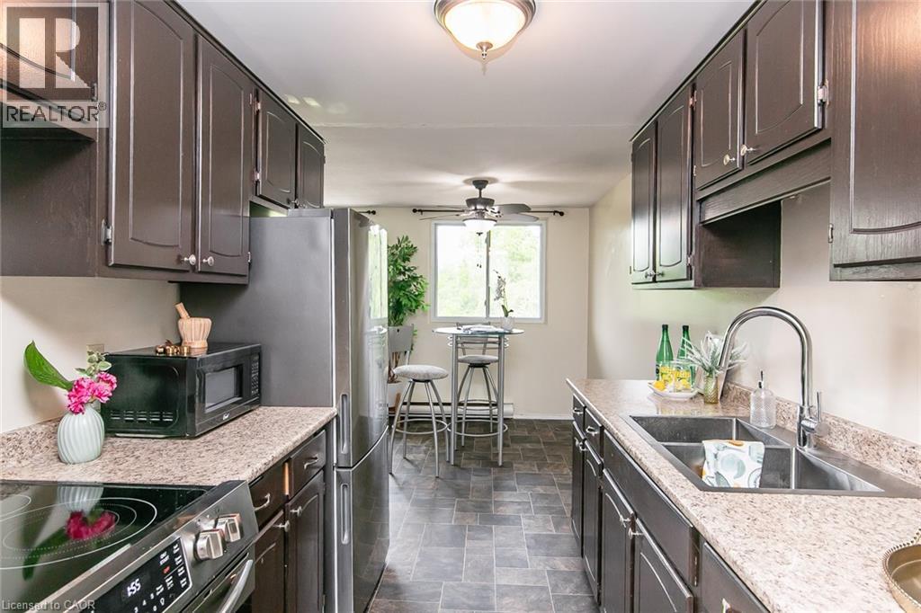 30 AVALON Place Unit# 203, Kitchener, Ontario, N2M4N6 — Photo 23